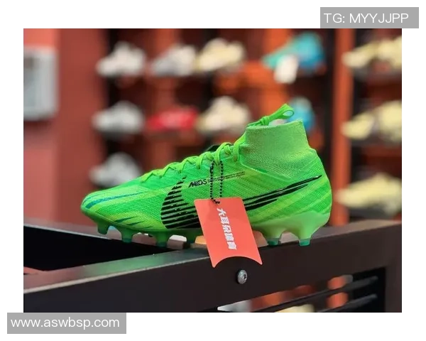 球星穿搭刺客15足球鞋展现极致速度与精准脚法解析